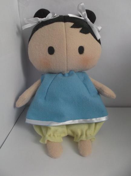 Baby Tilda com Blusa Azul
