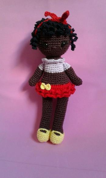 Boneca Negra - Juju, em Crochê Amigurumi