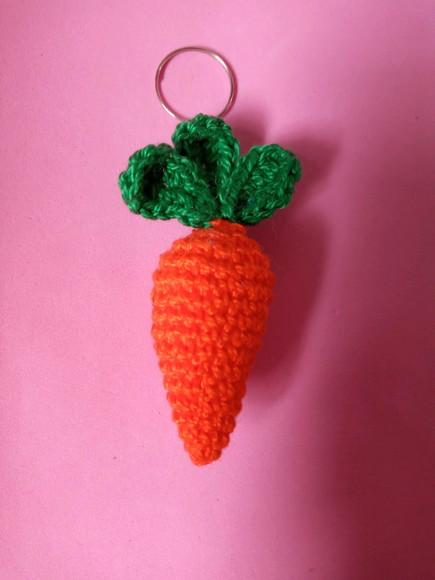Chaveiro Cenoura em Crochê Amigurumi