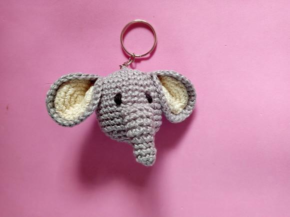 Chaveiro Elefante em Crochê Amigurumi