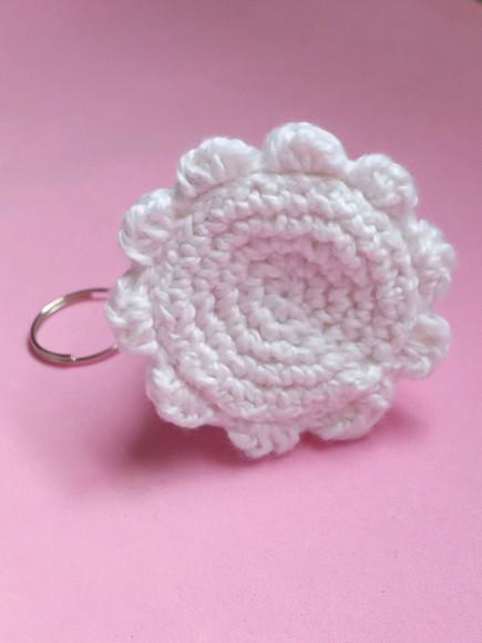 Chaveiro Mini Fantasma em Crochê Amigurumi