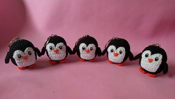 Chaveiro Pinguim em Crochê Amigurumi