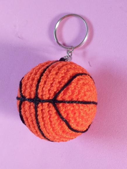 Chaveiros Bolinhas de Basquete em Crochê Amigurumi