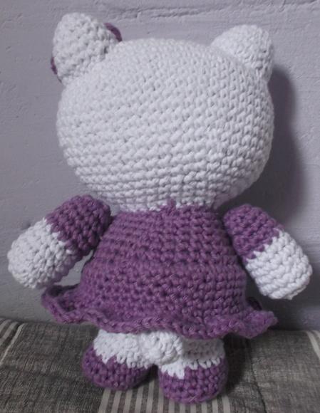 Hello Kitty em Crochê Amigurumi