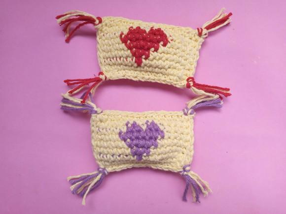 Kit com 2 Almofadinhas Coração em Crochê Amigurumi