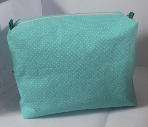 Necessaire (PVC) Para Utensílios do Bebê