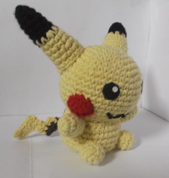 Pikachu de Crochê Amigurumi