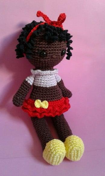Boneca Negra - Juju, em Crochê Amigurumi