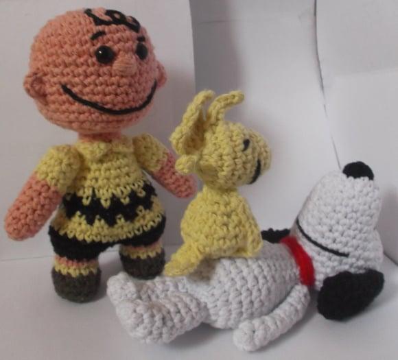 Charlie, Woodstock e Snoopy em Amigurumi