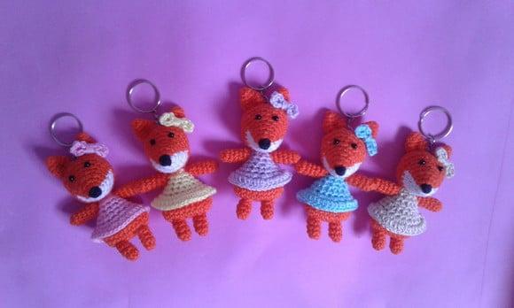 Chaveiros Raposas em Crochê Amigurumi