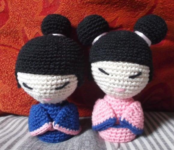 Hideko e Sayuri, as Kokeshis de Crochê Amigurumi