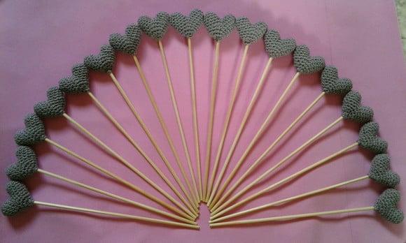 Palitos para Aromatizador com Coração de Amigurumi