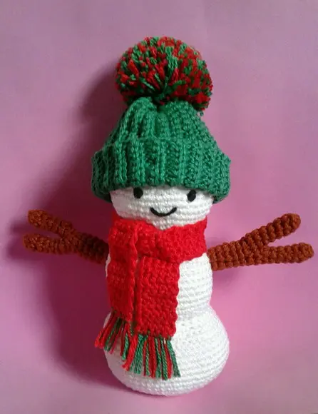 Boneco de Neve em Crochê Amigurumi