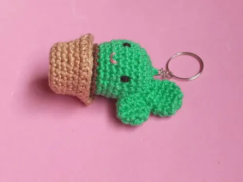 Chaveiro de Cacto em Crochê Amigurumi