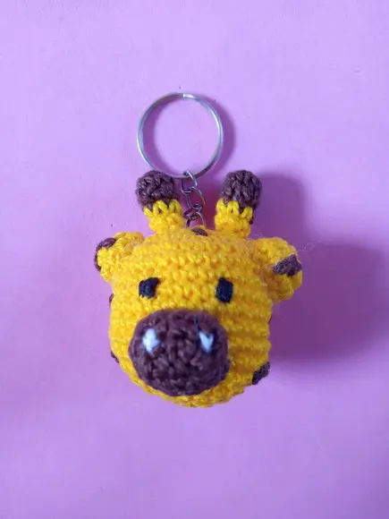 Chaveiro Girafa em Crochê Amigurumi