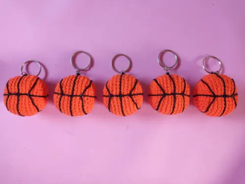 Chaveiros Bolinhas de Basquete em Crochê Amigurumi