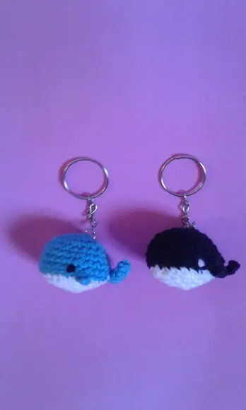 Chaveiros Mini Baleias em Crochê Amigurumi
