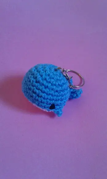 Chaveiros Mini Baleias em Crochê Amigurumi