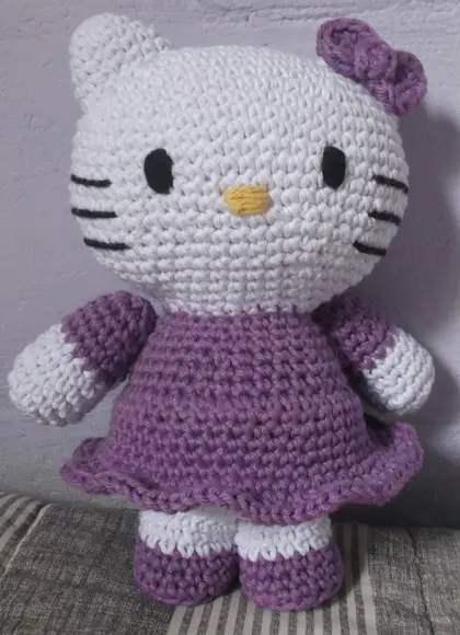 Hello Kitty em Crochê Amigurumi