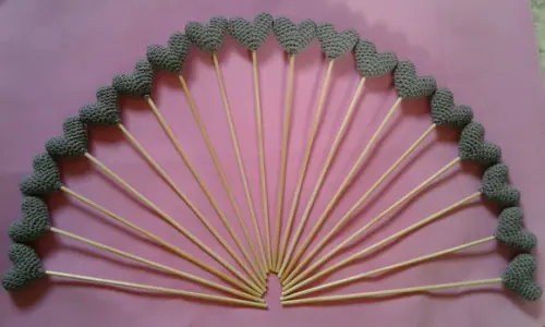 Palitos para Aromatizador com Coração de Amigurumi