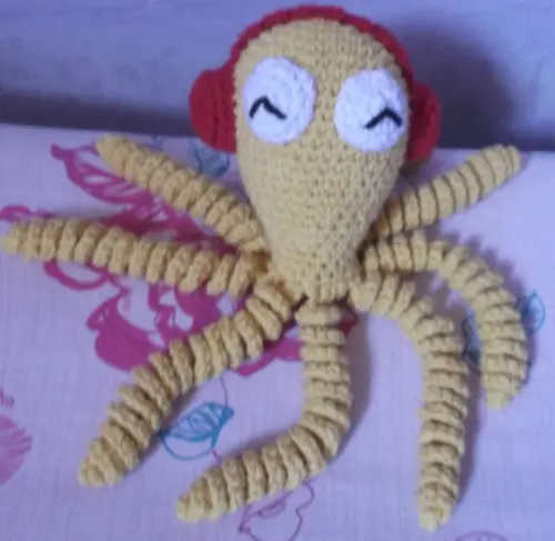 Polvo Em Amigurumi Para Bebês Com Fones