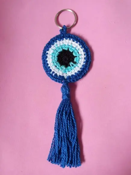 Chaveiro de Olho Grego em Crochê Amigurumi