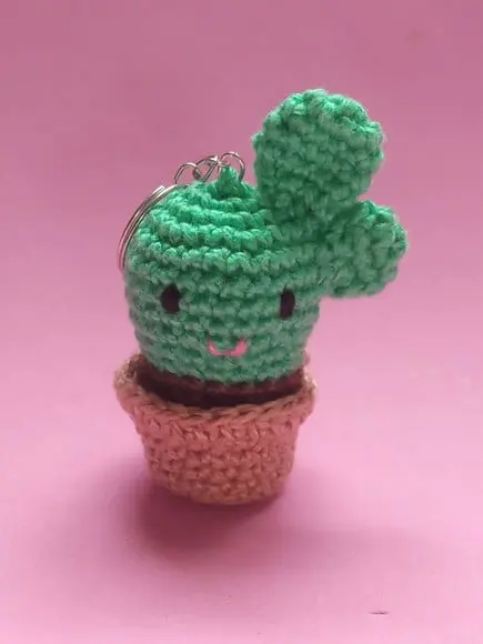 Chaveiro de Cacto em Crochê Amigurumi