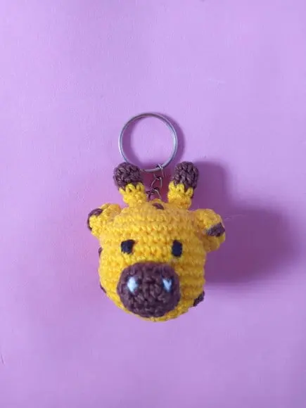 Chaveiro Girafa em Crochê Amigurumi
