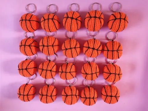 Chaveiros Bolinhas de Basquete em Crochê Amigurumi