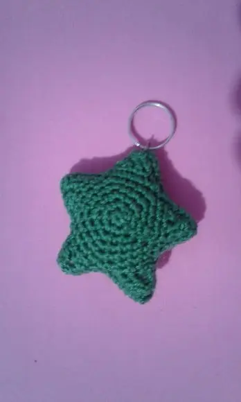 Chaveiros Estrelas em Crochê Amigurumi