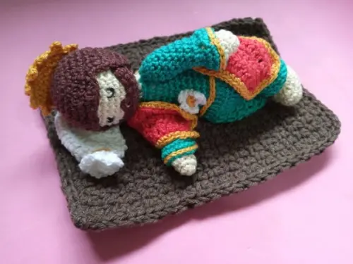 São José Dormindo Em Crochê Amigurumi