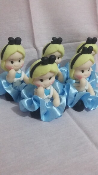Aplique Alice no país das maravilhas