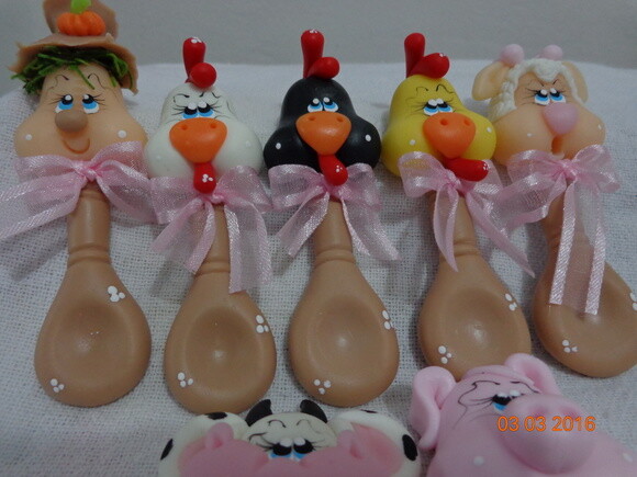 Colher de pau fazendinha