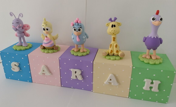 Cubos Decorados Tema Galinha Pintadinha Candy Color