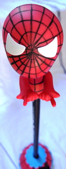 Lápis do homem aranha