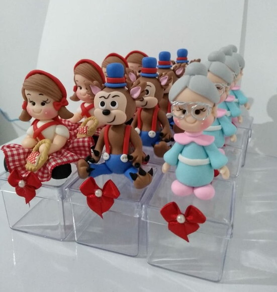 Lembrancinha Chapeuzinho Vermelho em Biscuit