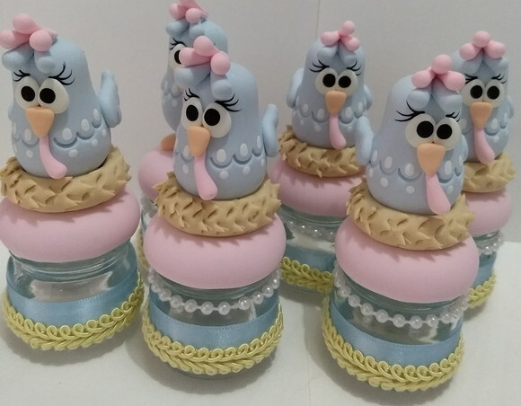 Lembrancinha galinha pintadinha candy color