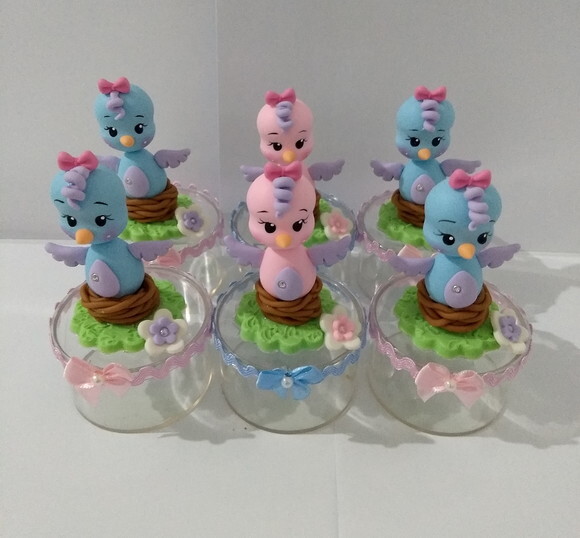 Lembrancinha passarinho em biscuit