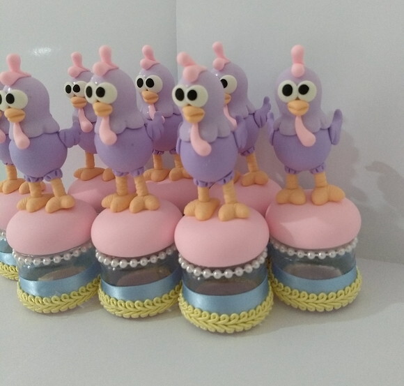 Lembrancinhas de luxo tema galinha pintadinha candy color Ga