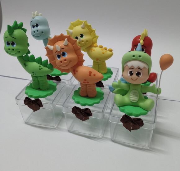 Lembrancinhas Dinossauro em Biscuit