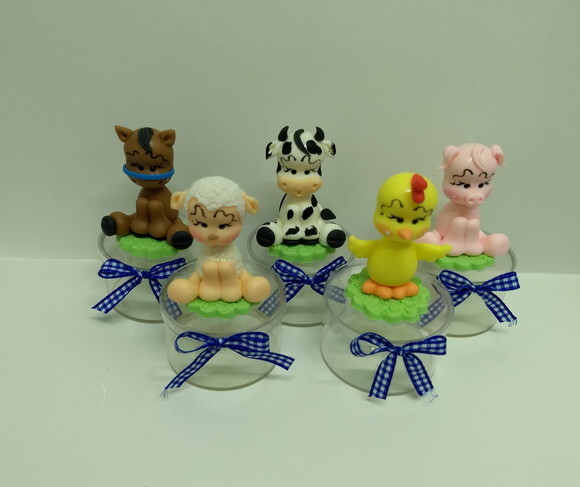 Lembrancinhas fazendinha em biscuit