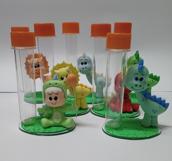 Lembrancinhas Tubete Dinossauro em Biscuit