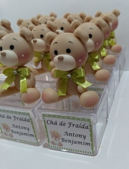 Lembrancinhas ursinho na caixa de acrílico