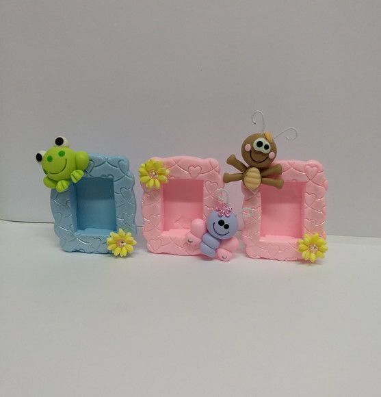 Mini Porta Retrato Em Biscuit Galinha Pintadinha
