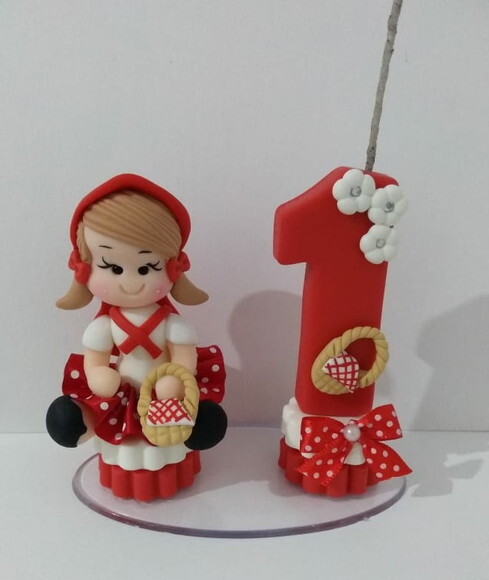Mini topo de bolo chapeuzinho vermelho em biscuit