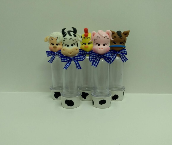 Mini tubete fazendinha em biscuit