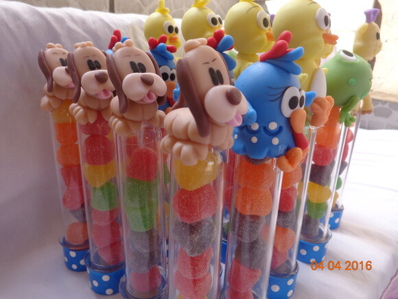 Tubete galinha pintadinha