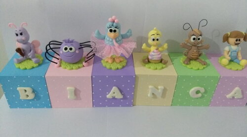 Cubos Decorados Tema Galinha Pintadinha Candy Color