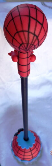 Lápis do homem aranha