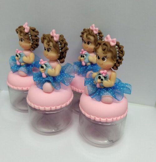 Lembrancinha menina com galinha pintadinha candy color